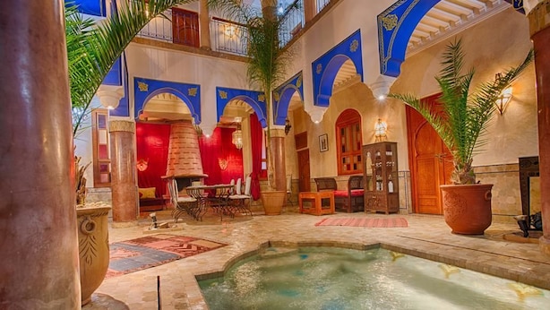 Piscine intérieure