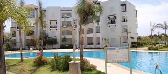Appartement au complexe marina golf