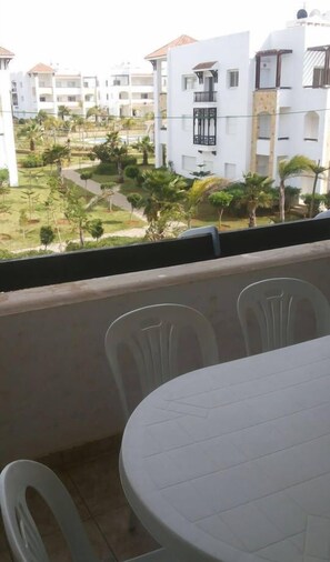 Apartment, 1 Bedroom, Poolside | Terrace/patio