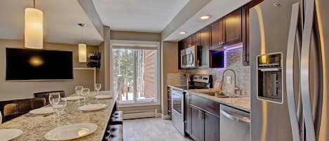 Condo, 2 Bedrooms | Private kitchen | Full-sized fridge, microwave, oven, stovetop