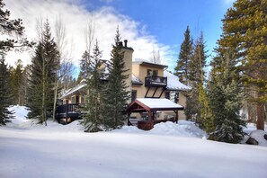 House, Multiple Bedrooms | Exterior