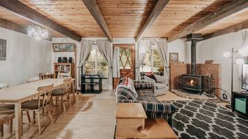 Cabin, 2 Bedrooms | Living area | DVD player