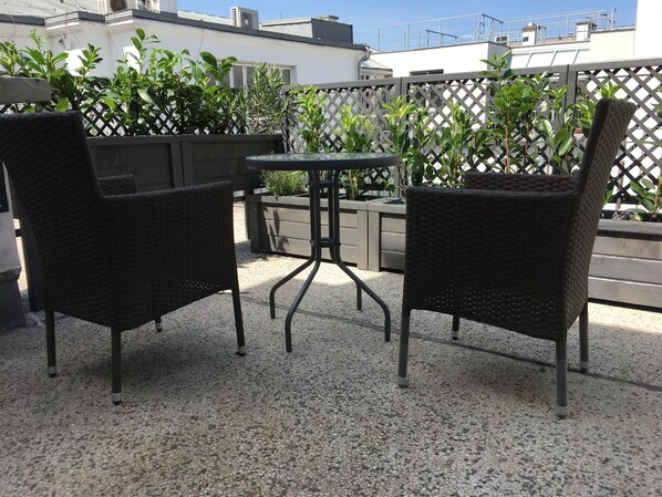 豪華開放式客房, 露台, 城市景 (including € 43 cleaning fee ) | 露台/庭院