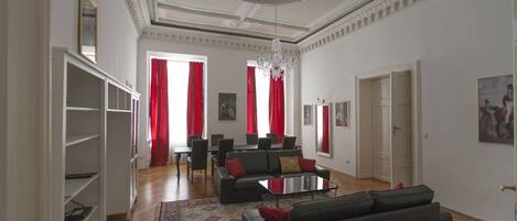Luxury Apartment, 2 Bedrooms, Kitchen (including 70 € cleaning fee) | Living room | Flat-screen TV