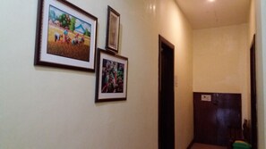 Interior detail - Our Melting Pot Hostel - El Nido (El Nido)