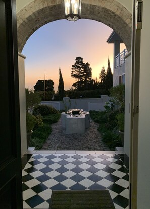 Front of property - Waterstone Lodge (Cape Town)