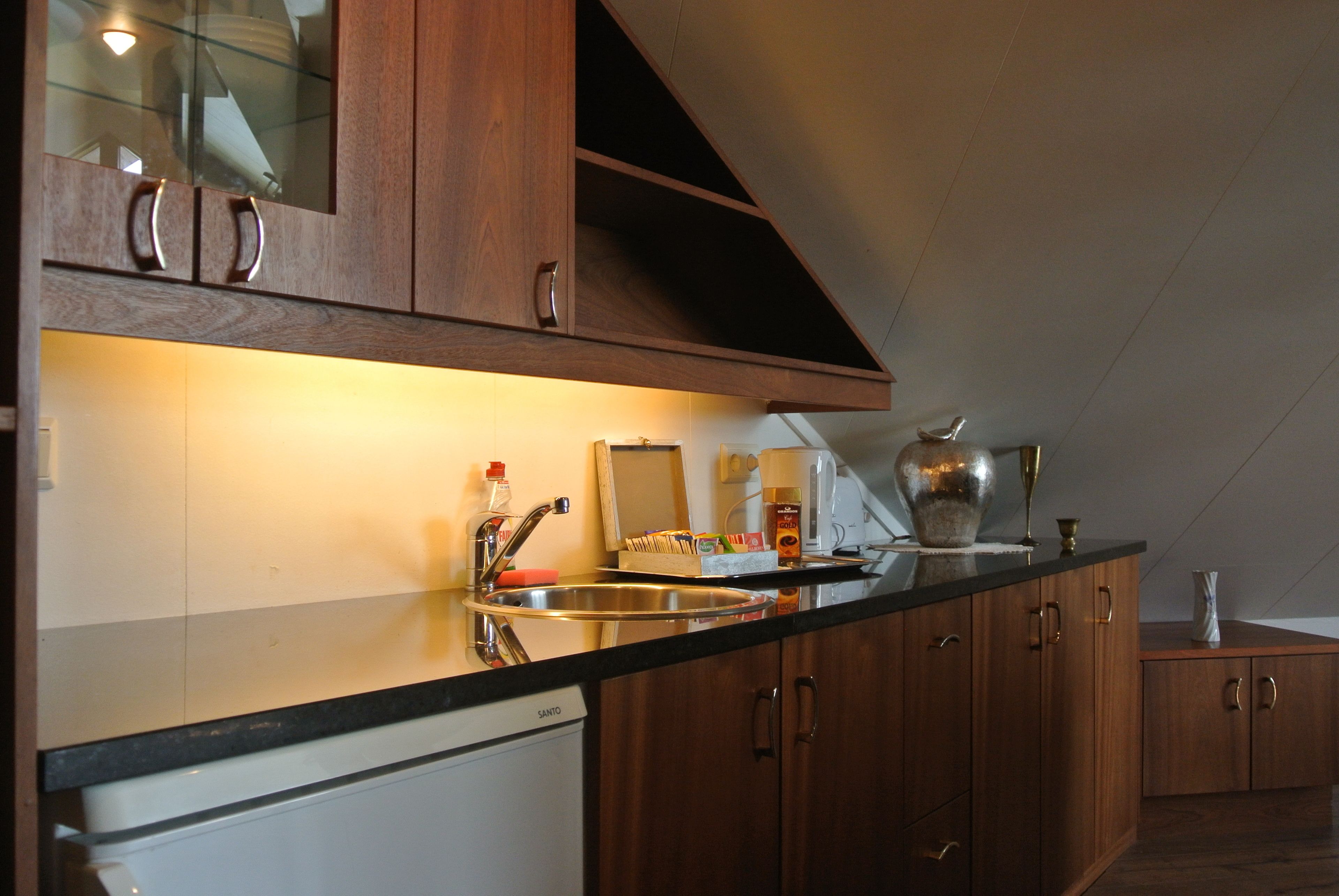 apartment, 1 bedroom | private kitchenette | stovetop, dishwasher, cookware/dishes/utensils