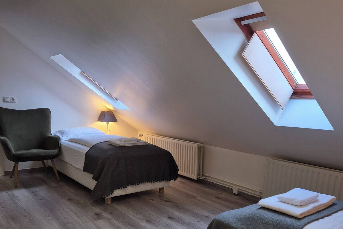 Standard Triple Room, Private Bathroom | Free WiFi, bed sheets