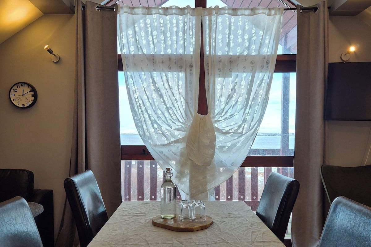 Apartment, 1 Bedroom | Living room