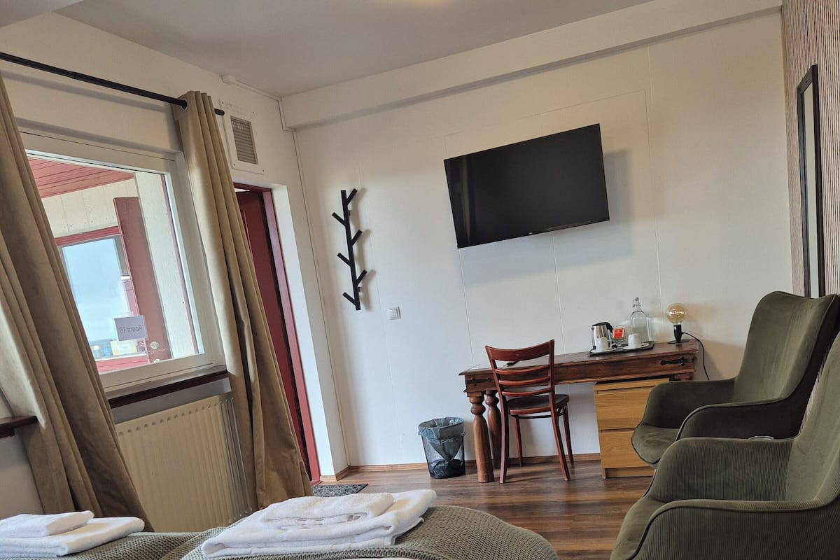Standaard kamer, 1 twee- of 2 eenpersoonsbedden, privébadkamer | 1 slaapkamer, gratis wifi, beddengoed