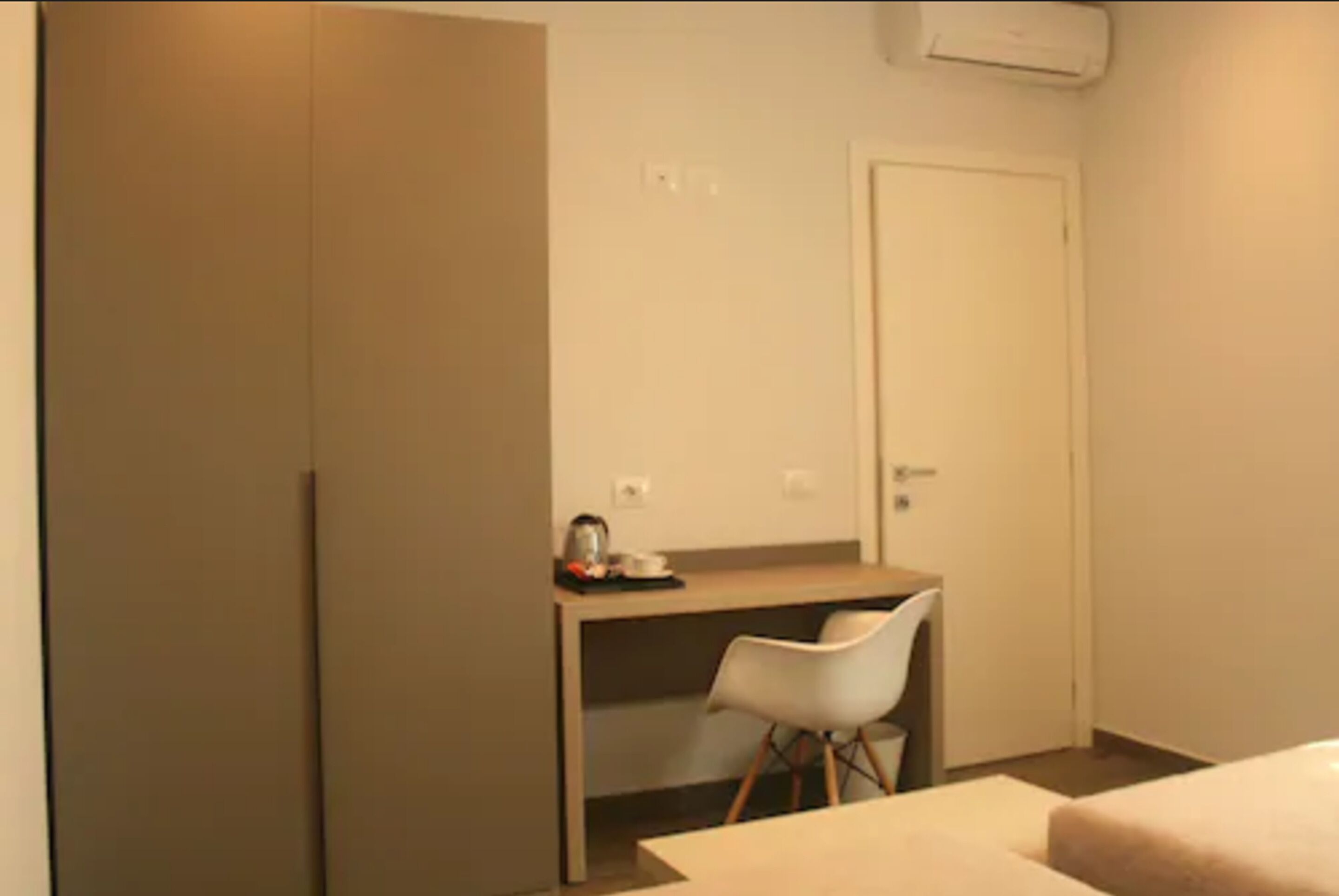 suite | 1 bedroom, premium bedding, minibar, in-room safe