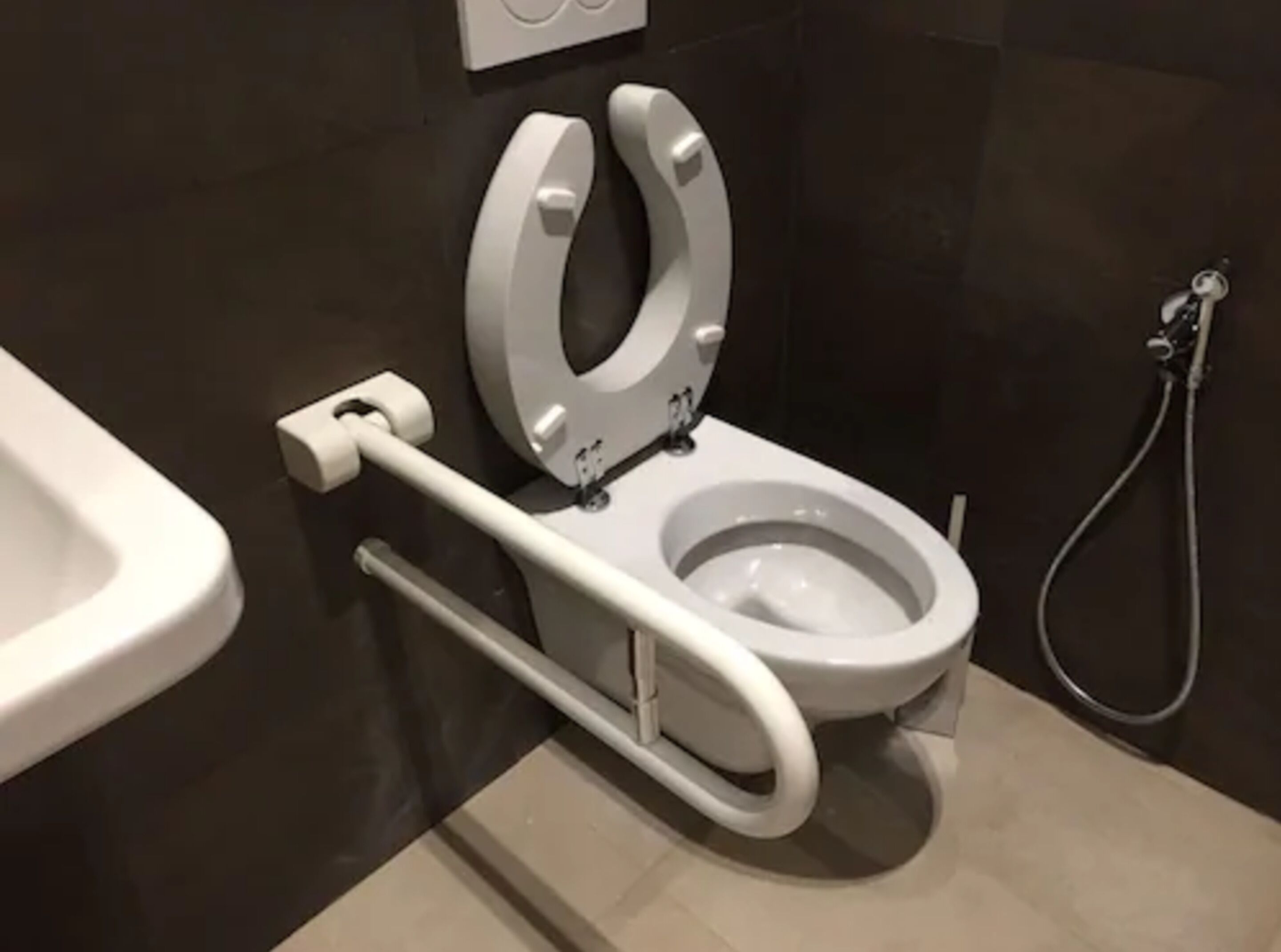 double or twin room, accessible | bathroom | shower, free toiletries, hair dryer, towels