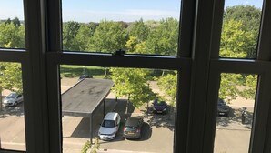 View from property - MKCentre-Stay (Milton Keynes)