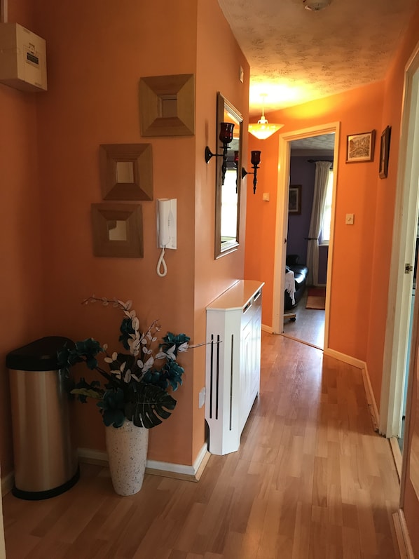 Apartment, 3 Bedrooms, 2 Bathrooms | Hallway