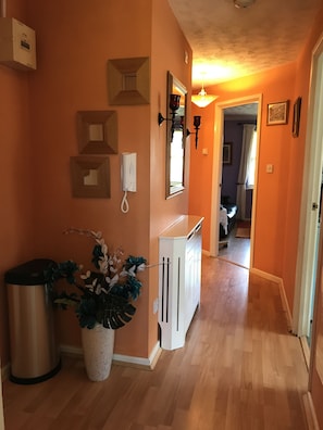 Apartment, 3 Bedrooms, 2 Bathrooms | Koridor