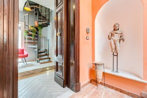 Minibar, desk, free WiFi - Ripetta Terrace Suites (Rome)