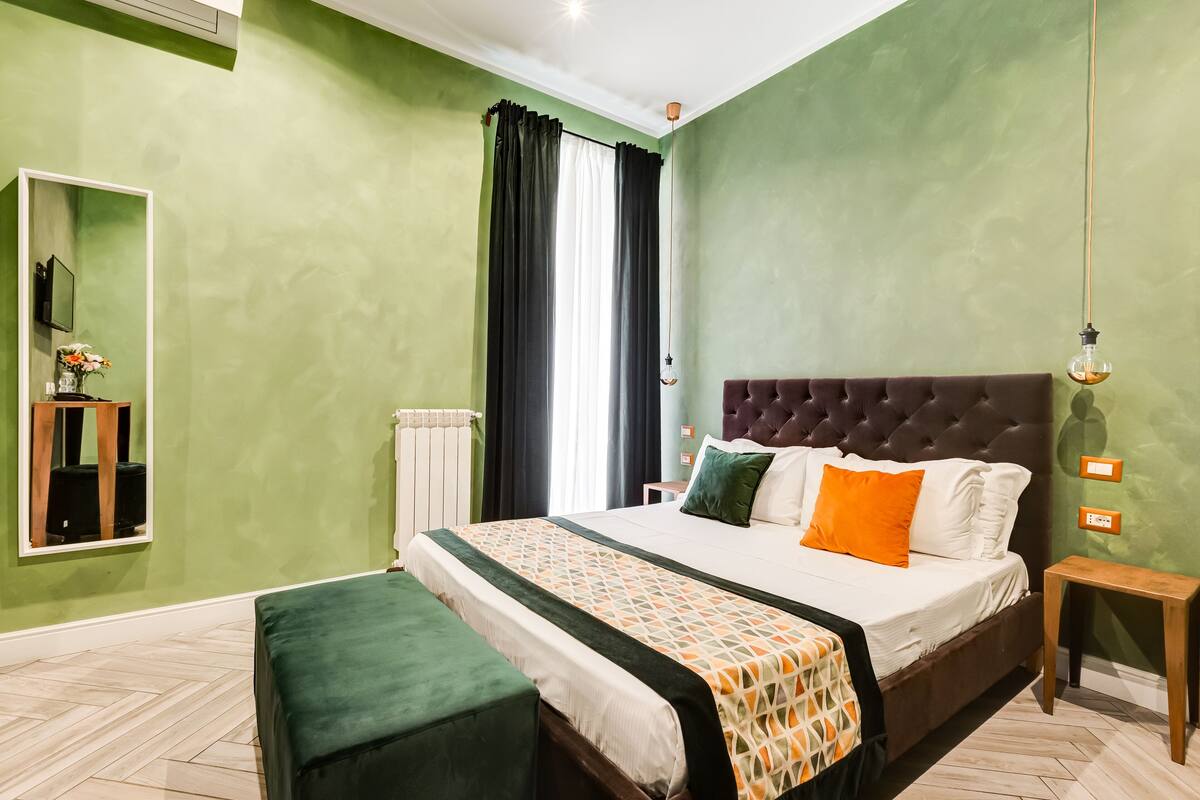 Superior Room | Minibar, desk, WiFi (free)