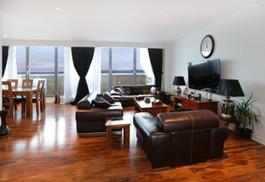 Deluxe Apartment, 3 Bedrooms, Accessible, Sea View | Living room - Waterfront Penthouse (Edinburgh)
