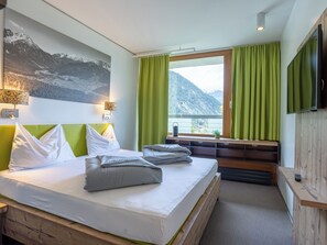 舒适客房 | 免费 WiFi、床单、轮椅无障碍