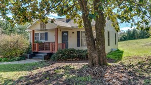 Unclassified image, 5 of 20, button - Hunter's Haven - Pet Friendly Cottage, 10 Minutes to TIEC (Rutherfordton)