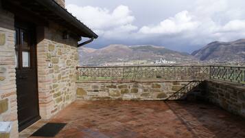 Apartment, Kitchenette | Terrace/patio