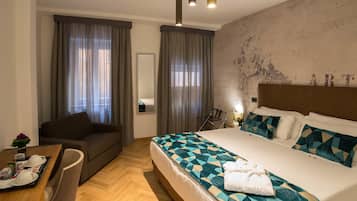 Triple Room | Minibar, in-room safe, soundproofing, free WiFi