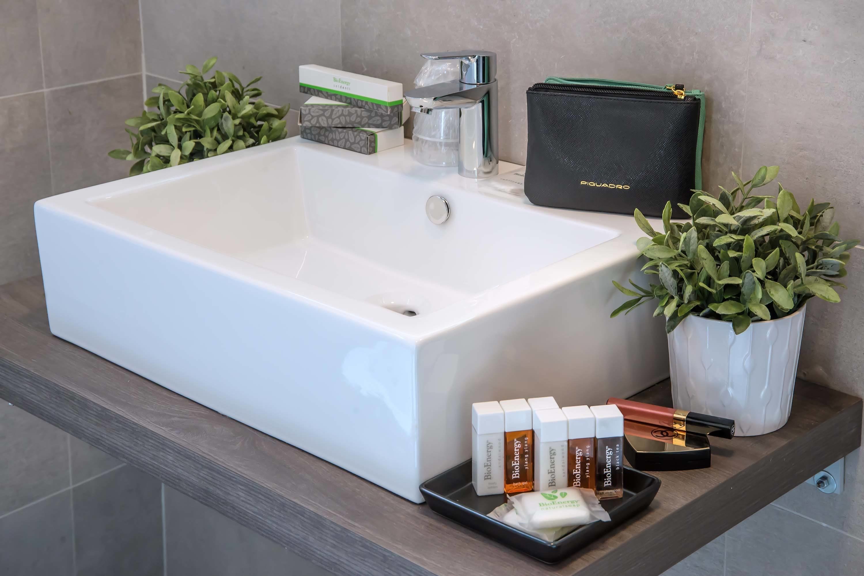 free toiletries, hair dryer, bidet, towels