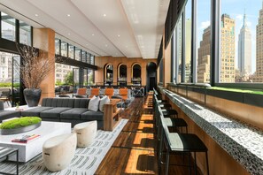 2 barer/lounger og takterrassebar