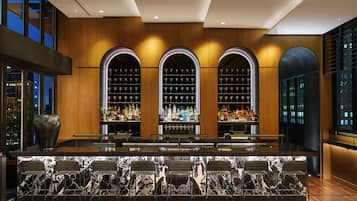 2 restaurants, breakfast, lunch, dinner served; Spanish cuisine