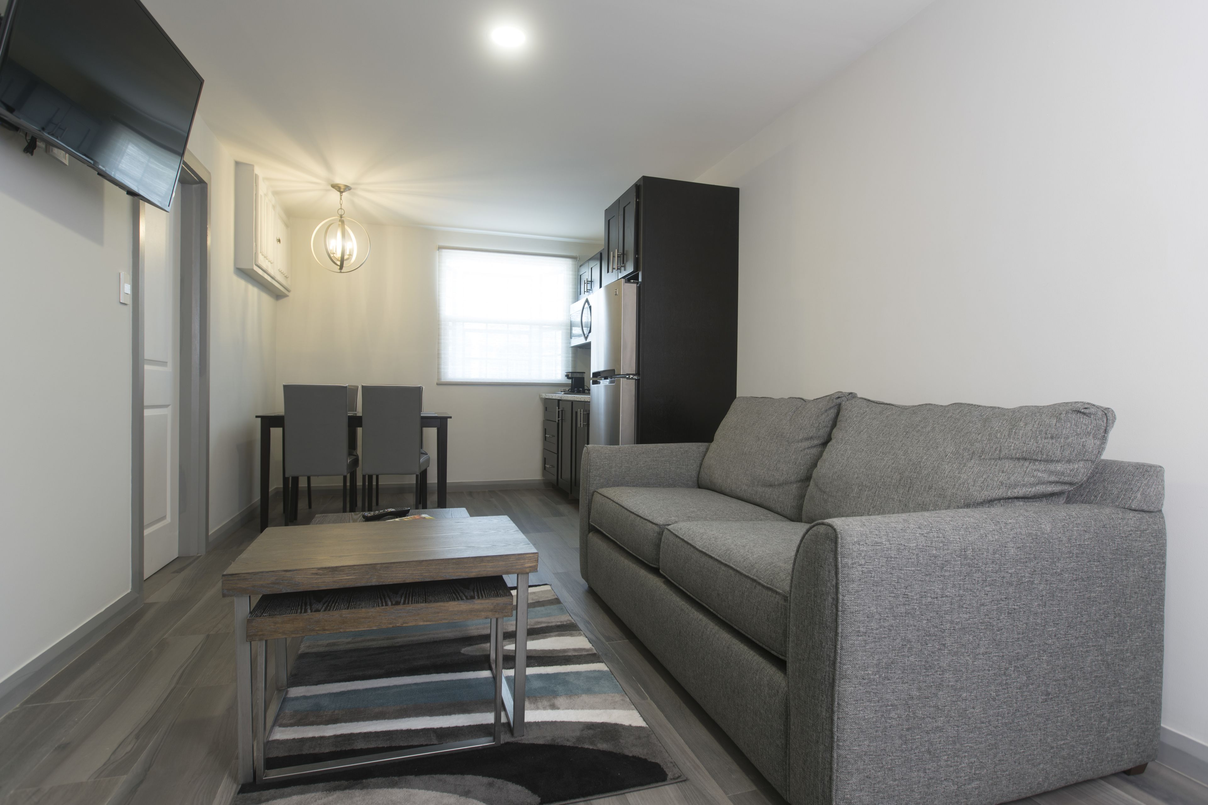 family suite, 2 bedrooms, kitchen | living room | flat-screen tv