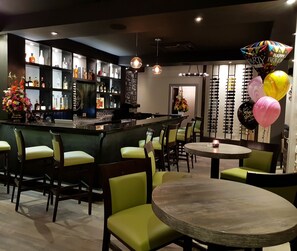 Bar (on property) - King's Hotel & Residences (Georgetown)