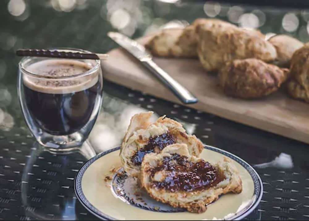 King's Hotel and Residences by null