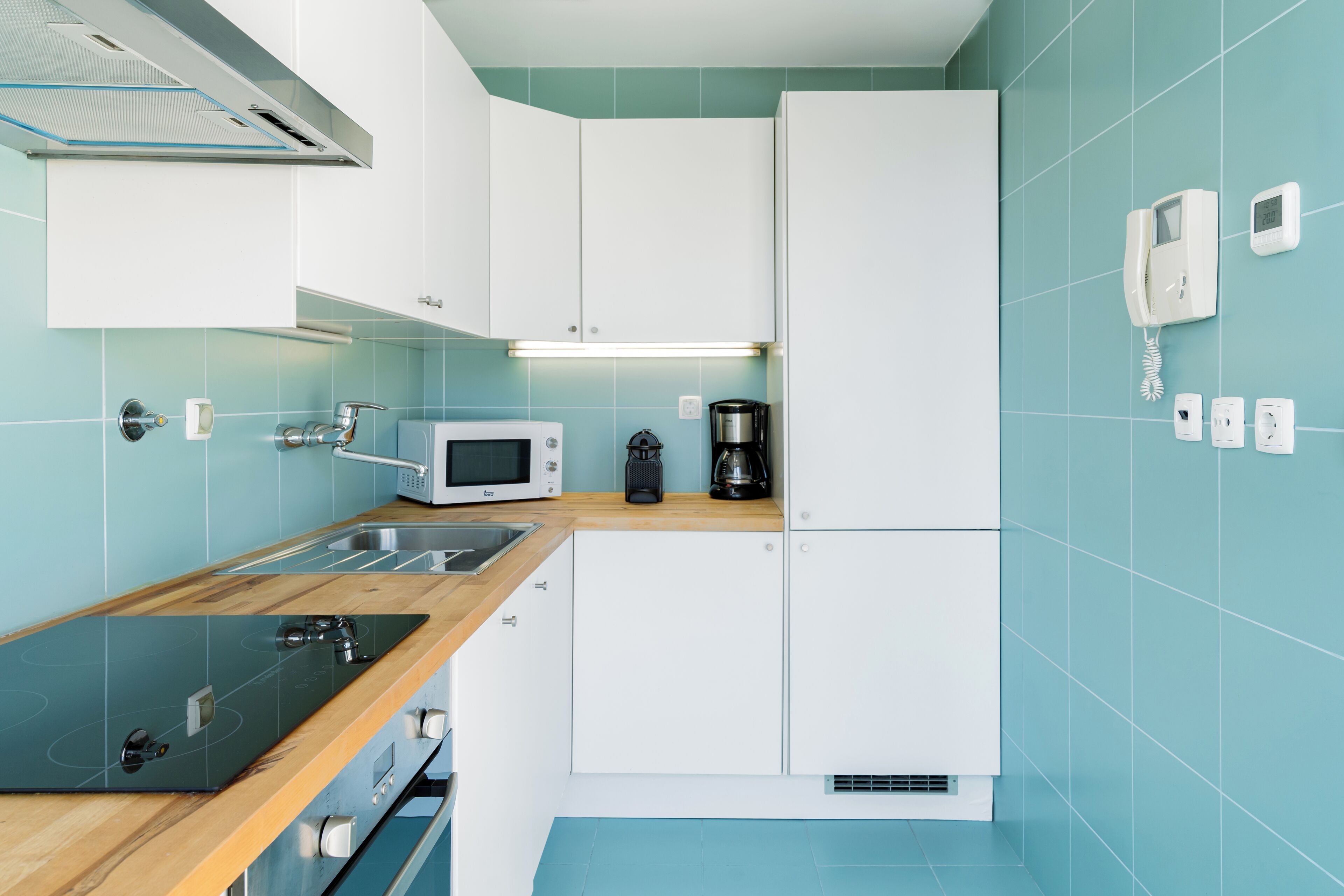 studio (antique fontaínhas) | private kitchen | fridge, microwave, oven, stovetop