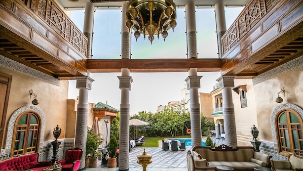 Unclassified image, 1 of 65, button - Palais Houyam (Fes)