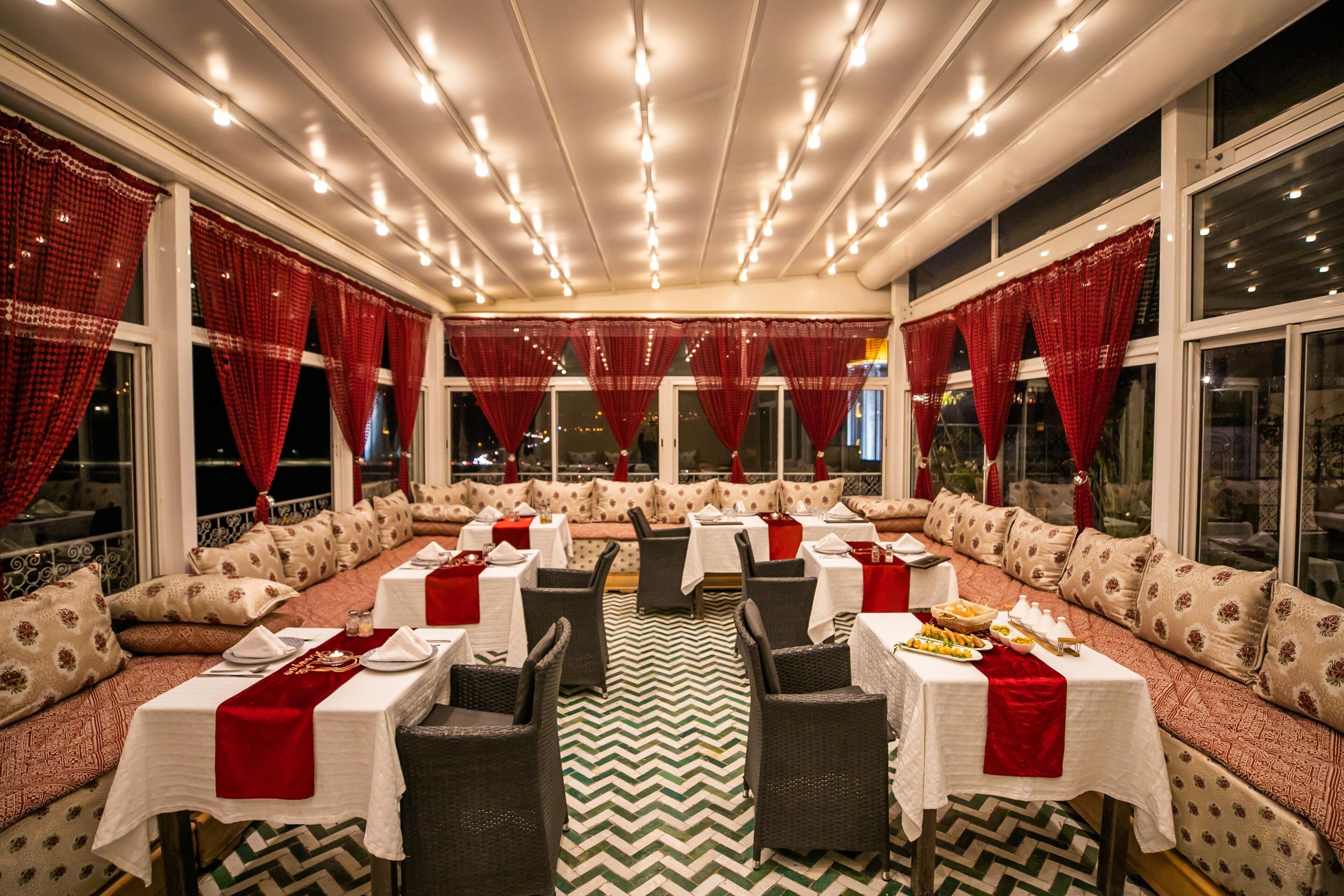 Photo - Palais Houyam