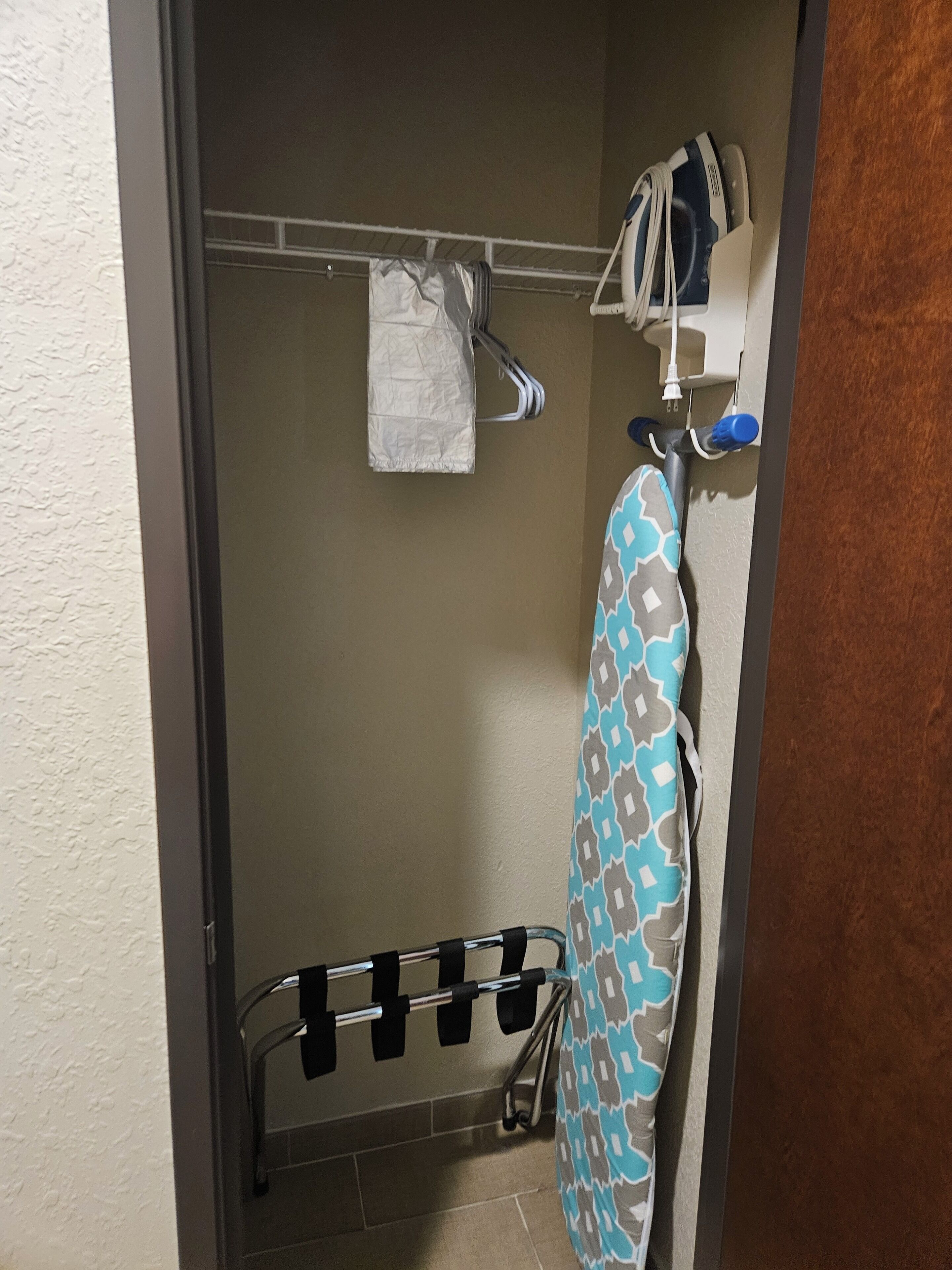 desk, iron/ironing board, free wifi, bed sheets