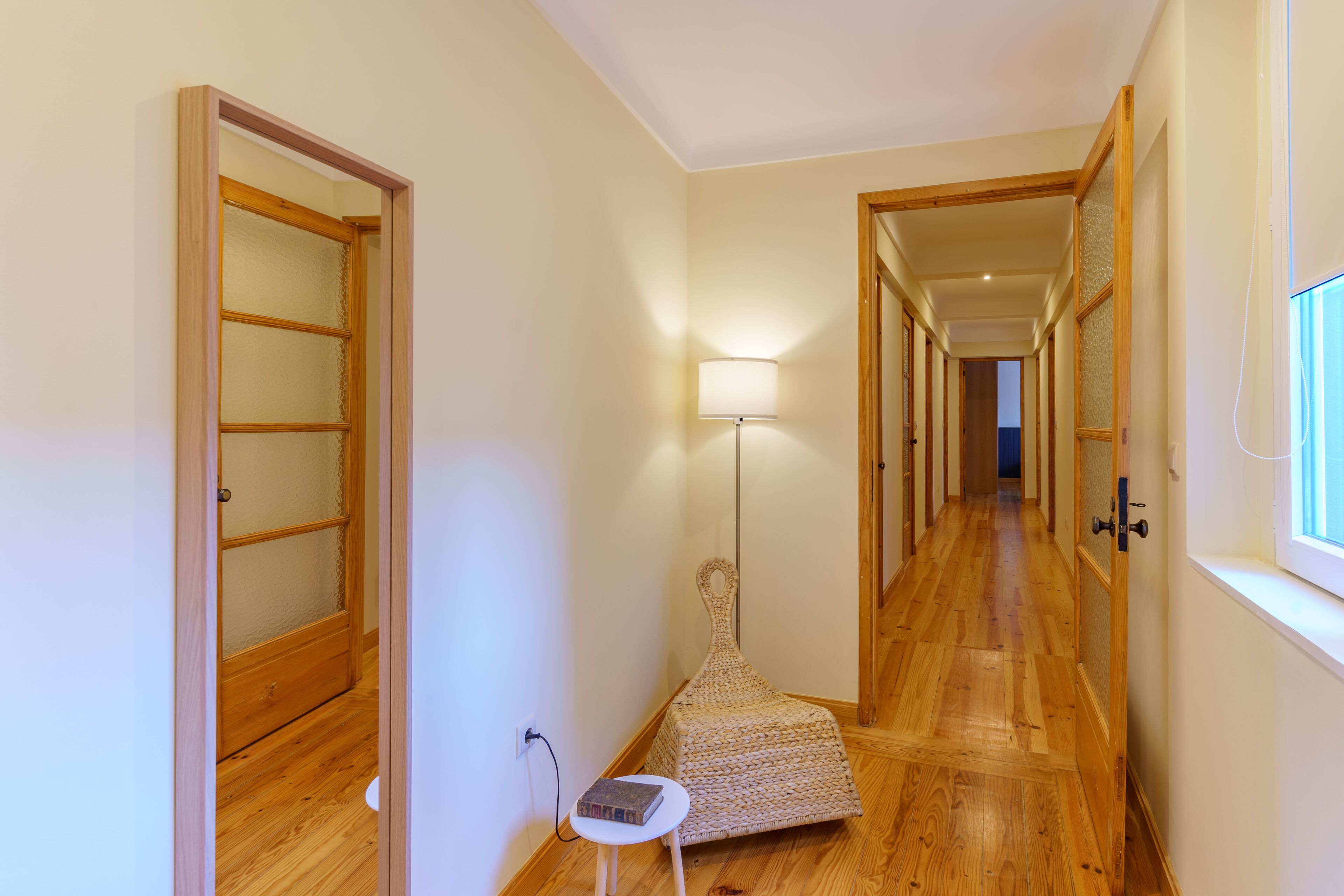 comfort apartment | living area | flat-screen tv, toys