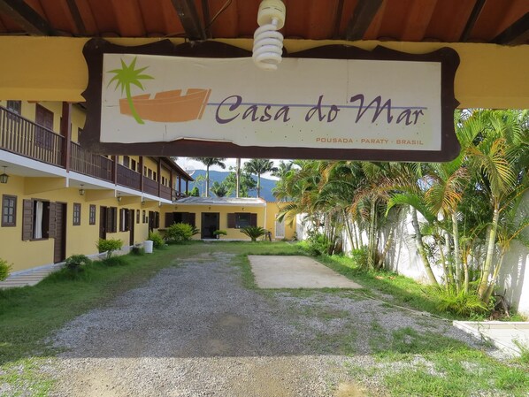 Fachada da propriedade