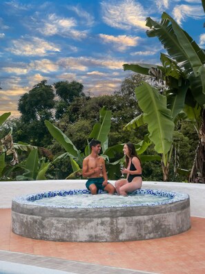 Outdoor spa tub