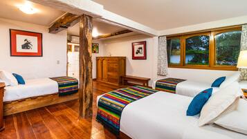 Superior trippelrum | SÀngtillbehör av högsta kvalitet, individuell inredning och unika möbler