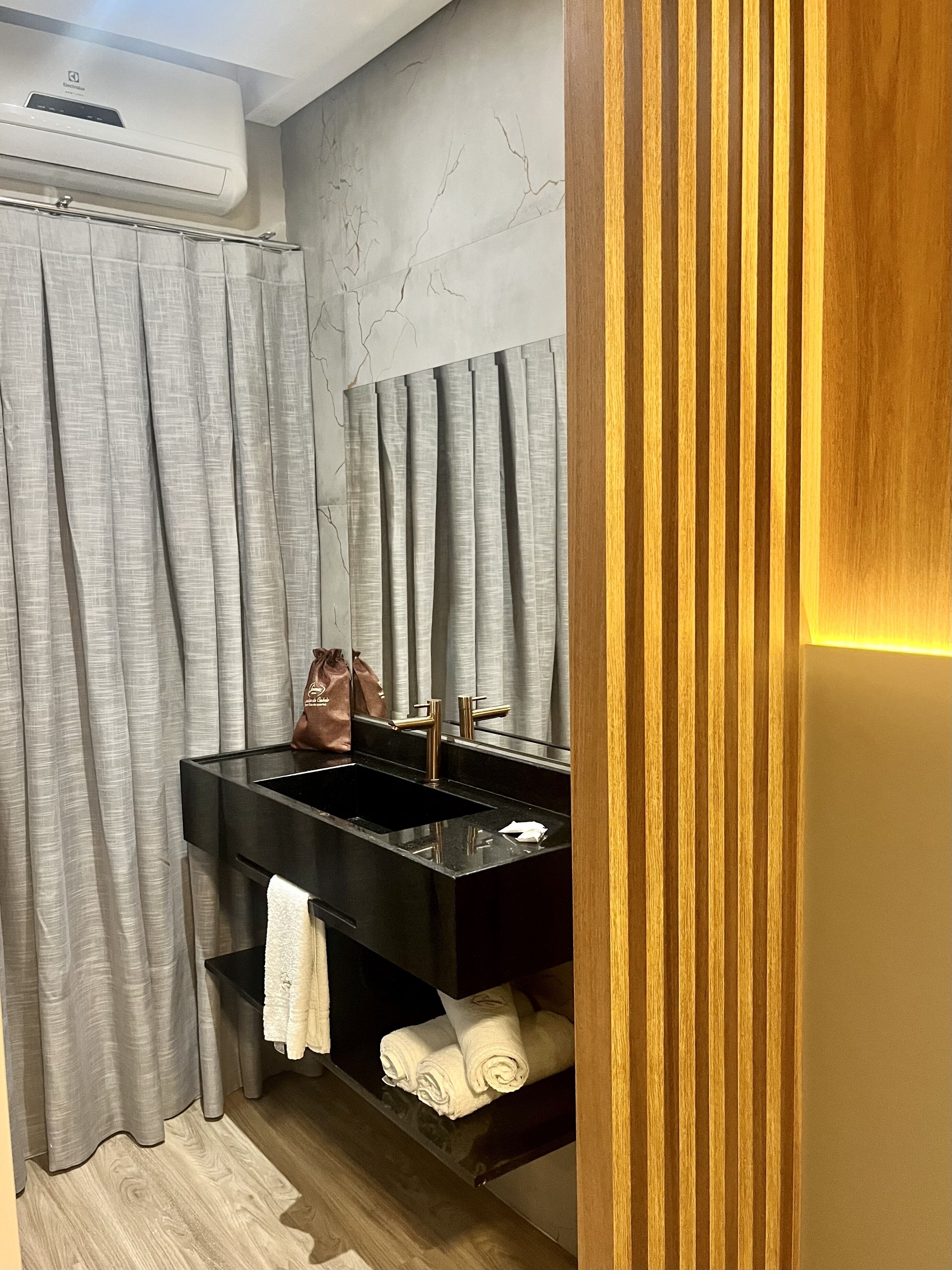 triplo standard terreo | bathroom | shower, free toiletries, hair dryer, towels