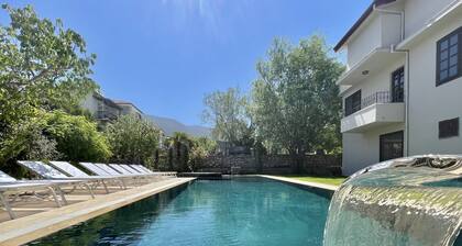 Umwerfende, GerÀumige Luxusvilla Minuten vom Strand