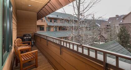 Valtava Kaunis kulmayksikköön Arapahoe Lodge