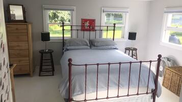 1 chambre, fer et planche Ă repasser, Wi-Fi gratuit, draps fournis