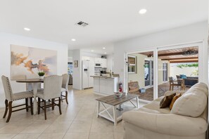 Interior - Waterfront Home at Bella Acqua – Heated Pool, Dock & Beach 5-Minutes Away (Pompano Beach)