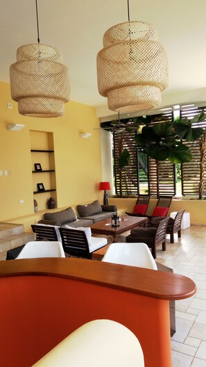 Bar junto a la alberca