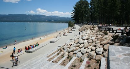 COMFORTABLE HOME NEAR THE LAKE AND SKIING