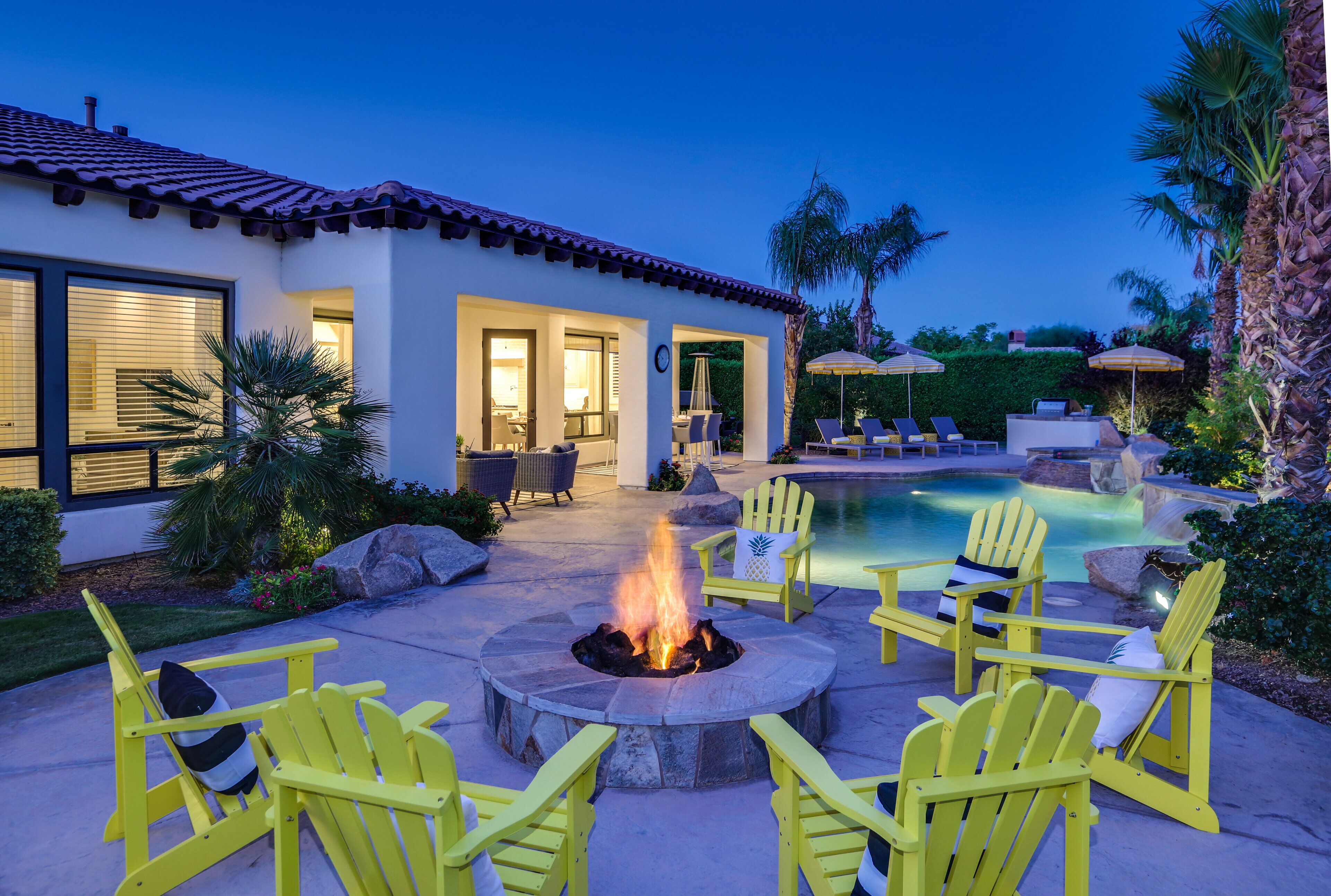 Mirador - Luxurious desert getaway with pool & spa, custom fire pit and game room