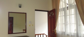 Home Away from Home! Peut sentir l'hospitalité srilankan avec un accueil chaleureux.