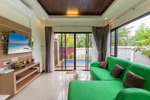 Villa, 2 Bedrooms | Living room